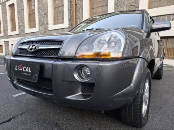 HYUNDAI TUCSON 2.0 MPFI GLS 16V 143CV 2WD FLEX 4P AUTOMÁTICO HYUNDAI TUCSON 2.0 MPFI GLS 16V 143CV 2WD FLEX 4P AUTOMÁTICO